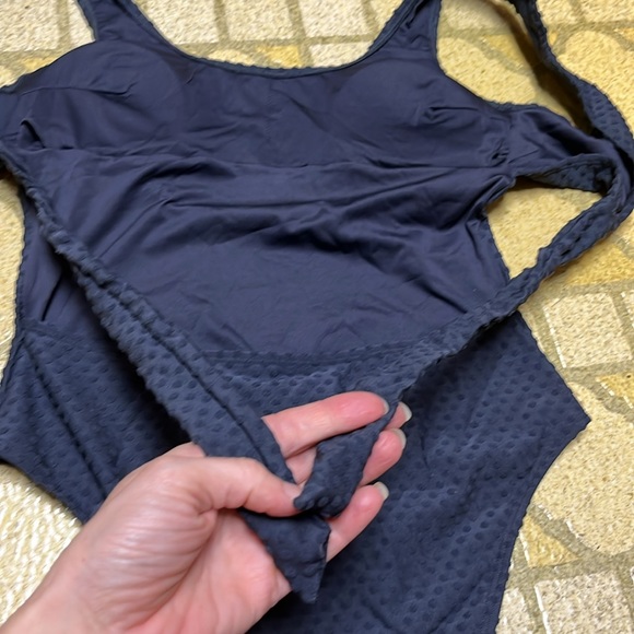 New Cupshe one piece, navy polkadot swimsuit - Picture 10 of 16